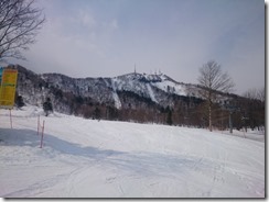 薄曇りのテイネ山頂